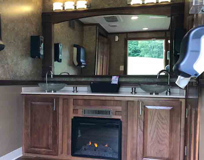 7-STATION LUXURY TRAILER