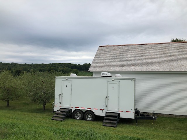8-STATION LUXURY TRAILER