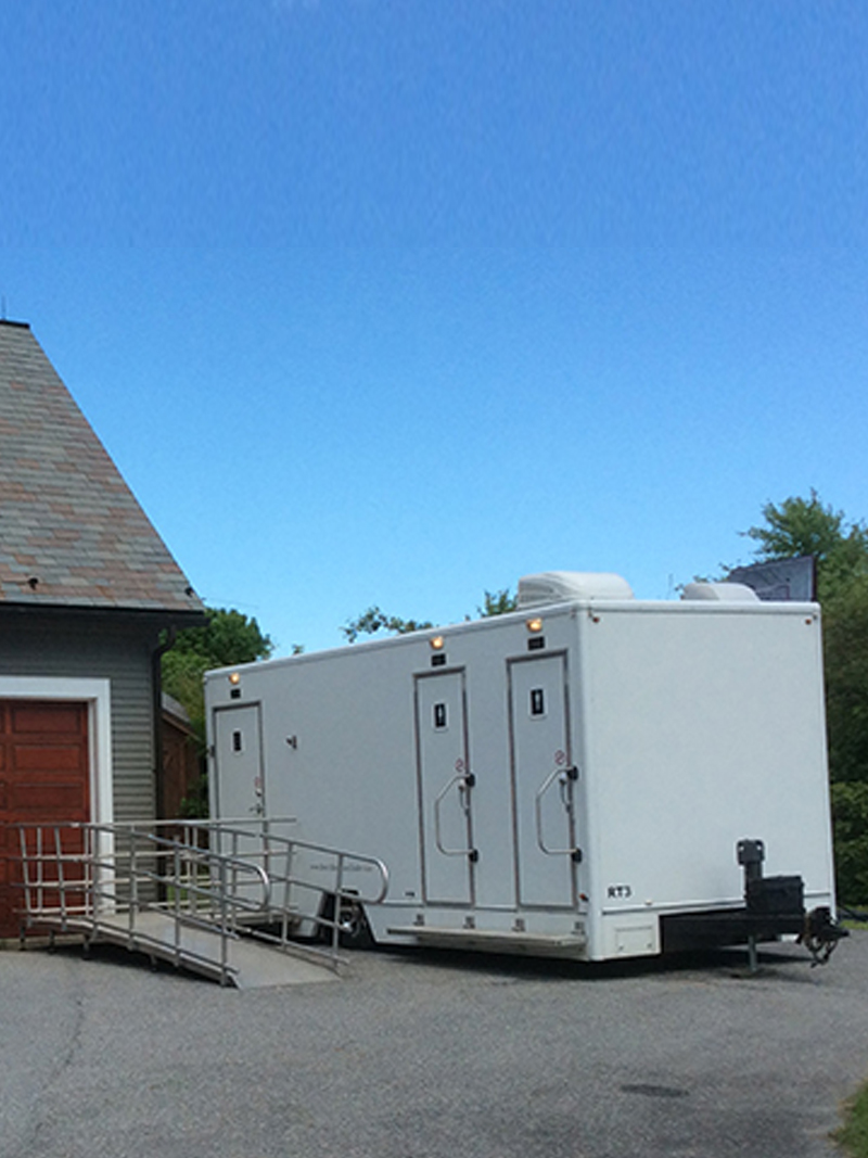 3-Station
ADA Compliant Trailer